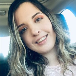 Meet your Posher, Molly